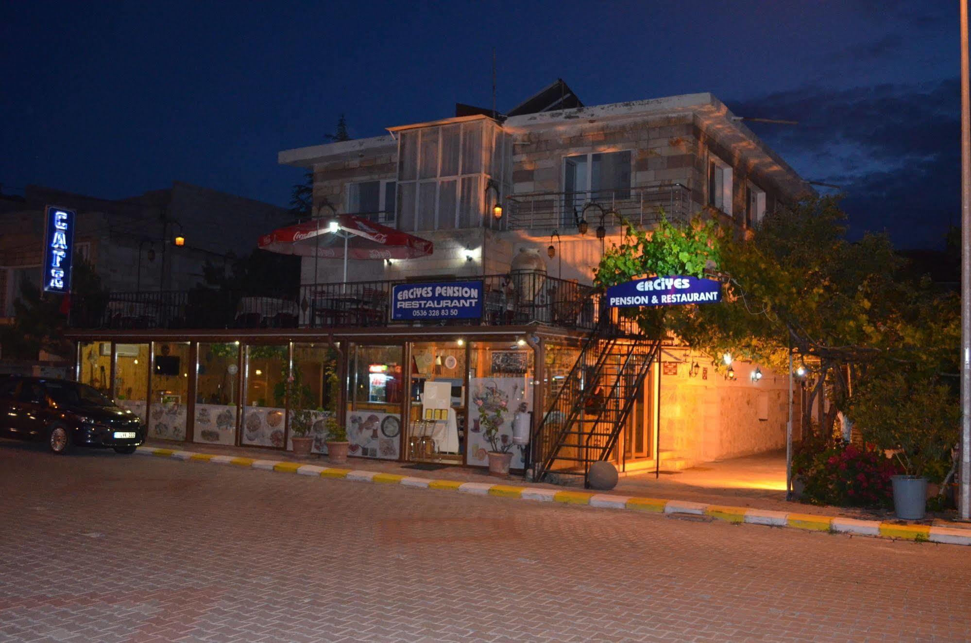 Erciyes Stone Hotel Uchisar Exterior foto